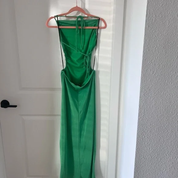 Elegant Green Sleeveless Maxi Open Back Dress Size Large - Picture 8 of 11